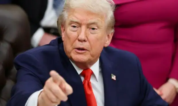 ترامپ: تنگه هرمز باز نشود به بزرگترین نیروگاه‌های ایران حمله خواهیم کرد