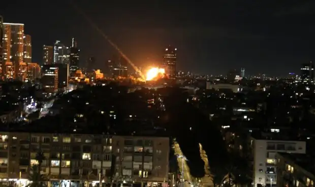 فوری/ حمله دشمن به تأسیسات رادیویی بندرعباس