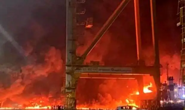 فوری/ پالایشگاه بزرگ نفتی منفجر شد