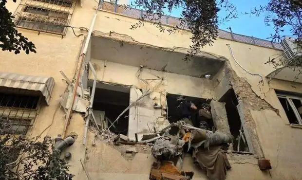 حمله شدید ایران به اسرائیل / یک موشک کامل در تل‌آویو فرود آمد