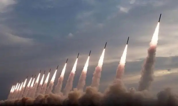 آغاز موج ۸۰ عملیات وعده صادق ۴ / فرماندهی نظامی اسرائیل در شهر صفد هدف حمله قرار گرفت