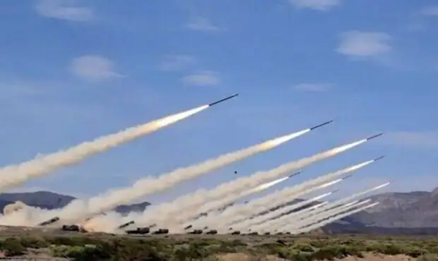 رضایی: موشک‌های ما با دشمن مذاکره می‌کنند