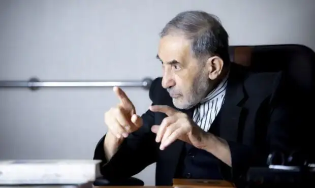 هشدار ولایتی به کشورهای منطقه/ در دعوای فیل‌ها علف‌ها لِه می‌شوند!