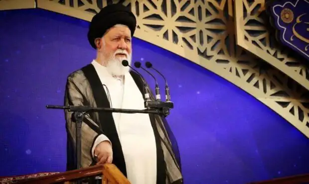 خط و نشان علم‌الهدی برای آمریکا / هنوز فرماندهان ارتشی و سپاهی ما وارد میدان نشده‌اند