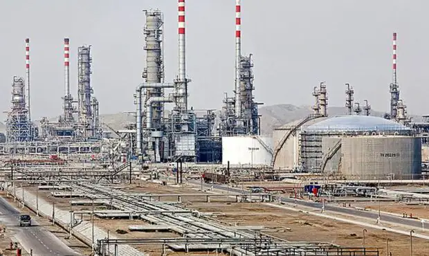 آخرین وضعیت مجتمع‌های پتروشیمی / نیروگاه اتمی بوشهر چقدر آسیب دیده است؟