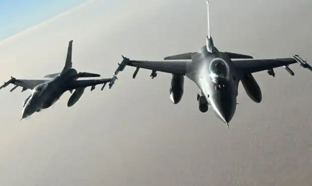 حمله دوباره آمریکا و اسرائیل به نزدیکی دبستان شجره طیبه / درمانگاه آبسالان میناب هدف قرار گرفت