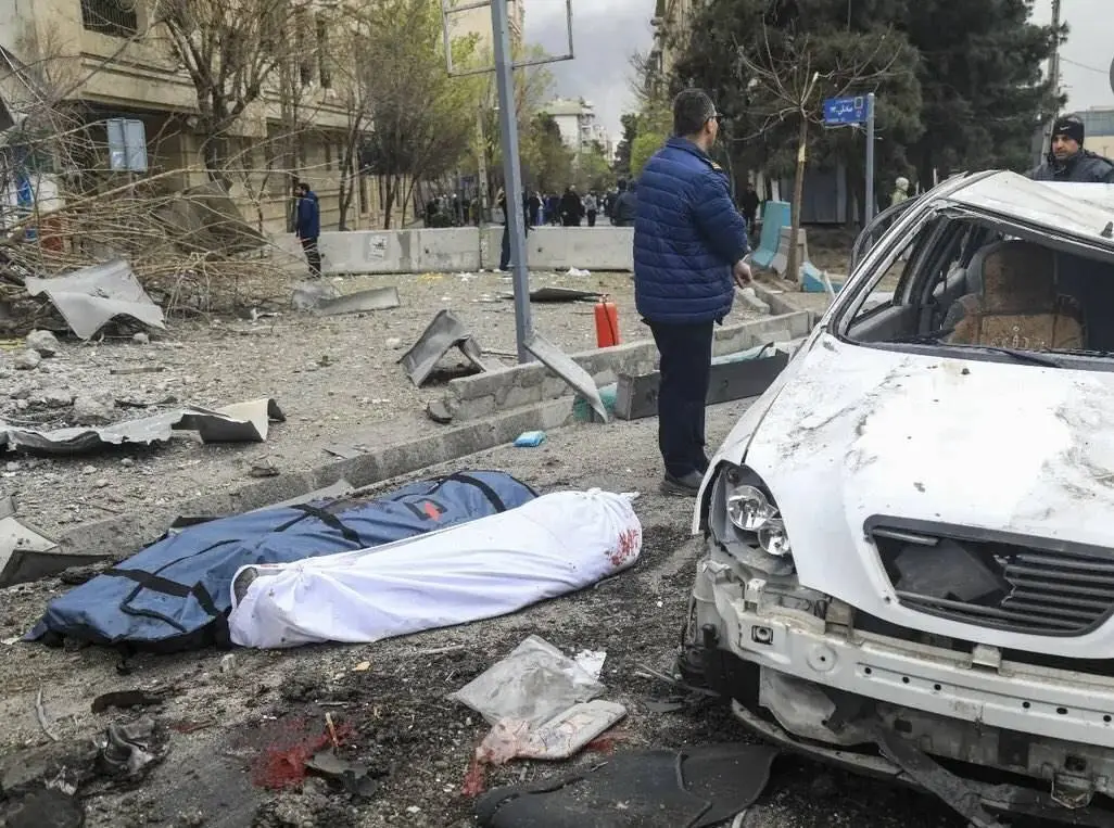 تصاویر آخرالزمانی از حمله موشکی امروز به اتوبان شهید باقری