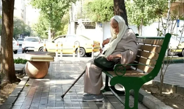 گوشی‌های خود را چک کنید / زنگ واریز حقوق اسفند برای بازنشستگان به صدا درآمد!