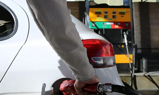 پیام مهم بنزینی وزیر نفت به تمام مردم تهران / همگی بخوانید پیام مهم بنزینی وزیر نفت به تمام مردم تهران / همگی بخوانید