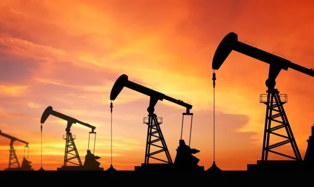 سقوط تولید نفت بیخ گوش ایران / ترکش جنگ به عراق خورد سقوط تولید نفت بیخ گوش ایران / ترکش جنگ به عراق خورد