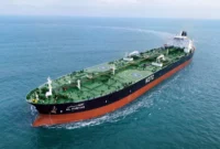 بارگیری سنگین نفت در خارگ / ارزش محموله صدها میلیون دلار