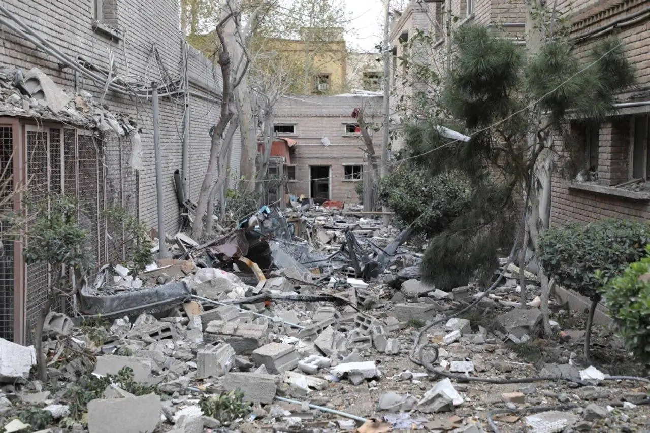 تصاویر آخرالزمانی از حمله آمریکا و اسرائیل به انستیتو پاستور