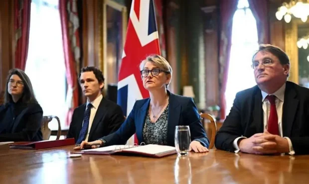 پایان نشست لندن با محوریت تنگه هرمز/ نتیجه این جلسه چه بود؟ پایان نشست لندن با محوریت تنگه هرمز/ نتیجه این جلسه چه بود؟