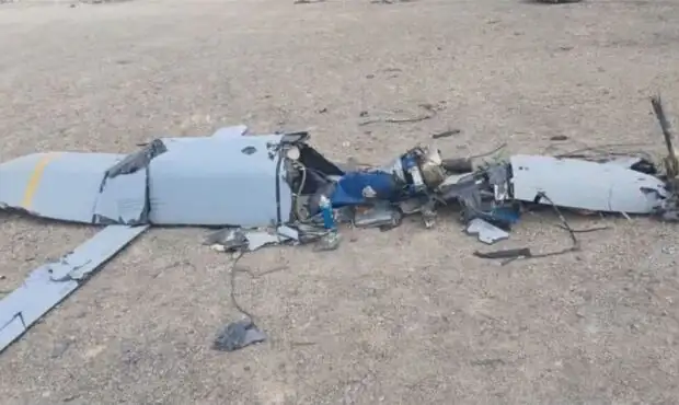 انهدام یک موشک کروز در آسمان استان مرکزی + تصاویر