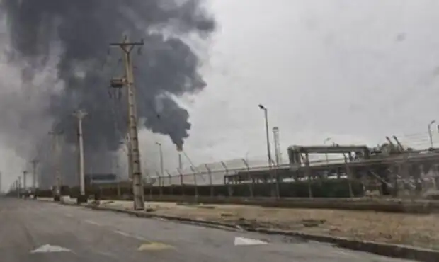 آخرین وضعیت آتش‌سوزی پتروشیمی‌های ماهشهر