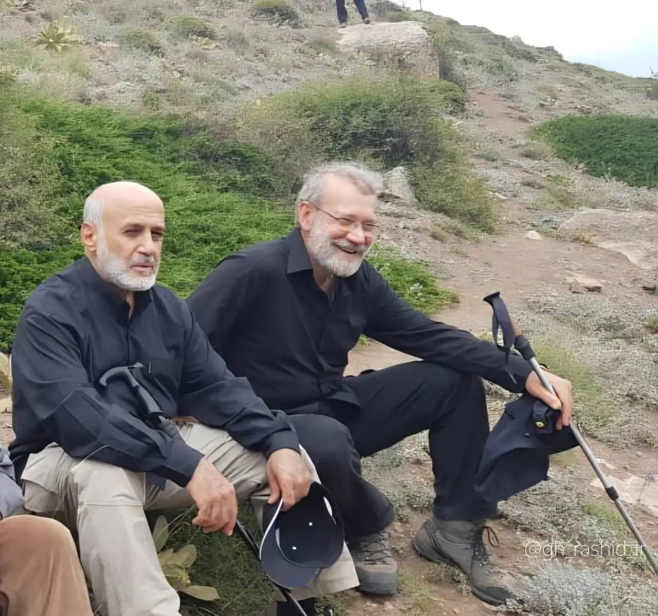 تصویری دیده نشده از شهید دکتر لاریجانی همراه با سردار شهید غلامعلی رشید