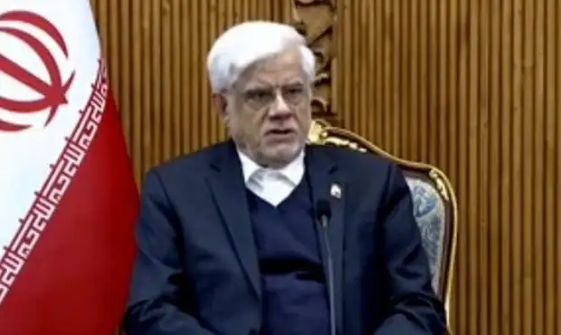 واکنش عارف به تهدید ترامپ به تخریب نیروگاه‌ها و پل‌ها