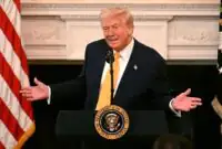 ترامپ جزئیات عملیات فرار خلبان آمریکایی را برای رسانه‌ها شرح داد