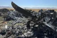 تصاویری از جسد یک نظامی آمریکایی در بین بقایای هلی‌کوپتر منهدم شده + عکس