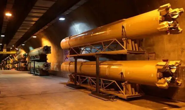 در ایران بهمعنای واقعی کلمه احتکار موشک وجود دارد/ آمار عجیب موشکهای ایران در یکی از شهرهای موشکی در ایران بهمعنای واقعی کلمه احتکار موشک وجود دارد/ آمار عجیب موشکهای ایران در یکی از شهرهای موشکی