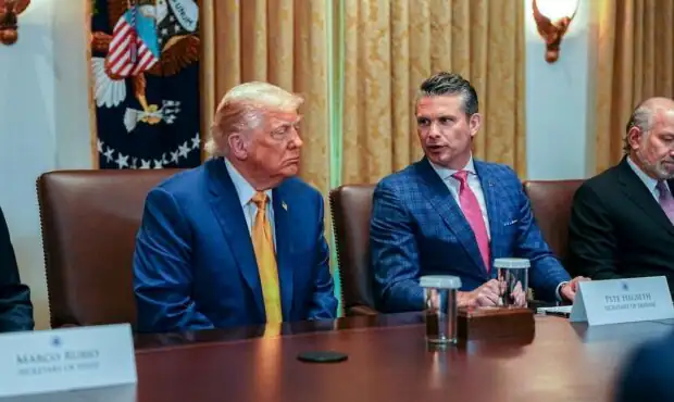 گزارش واشنگتن پست از پنهانکاری و تغییر واقعیت درمورد جنگ با ایران در کابینه ترامپ