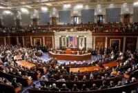 تلاش سنا برای محدود کردن اختیارات جنگی ترامپ علیه ایران