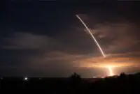 فوری/ حمله موشکی به یک پایگاه دریایی