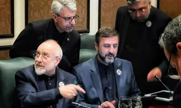 فاکس نیوز: طولانی شدن مذاکرات نشانه تغییر اوضاع است/ احتمال برگزاری یک کنفرانس خبری