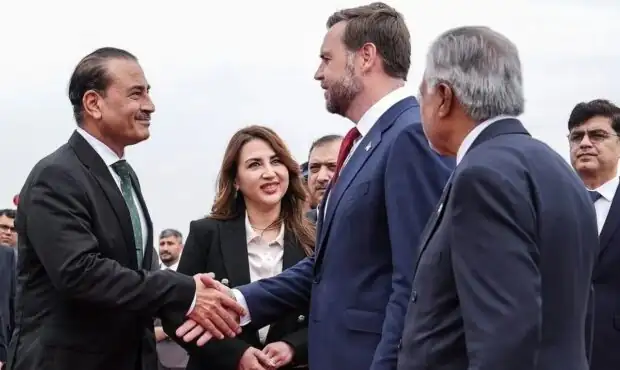 خبر سی‌ان‌ان درمورد بن‌بست مذاکرات اسلام‌آباد/ گره کار کجاست؟