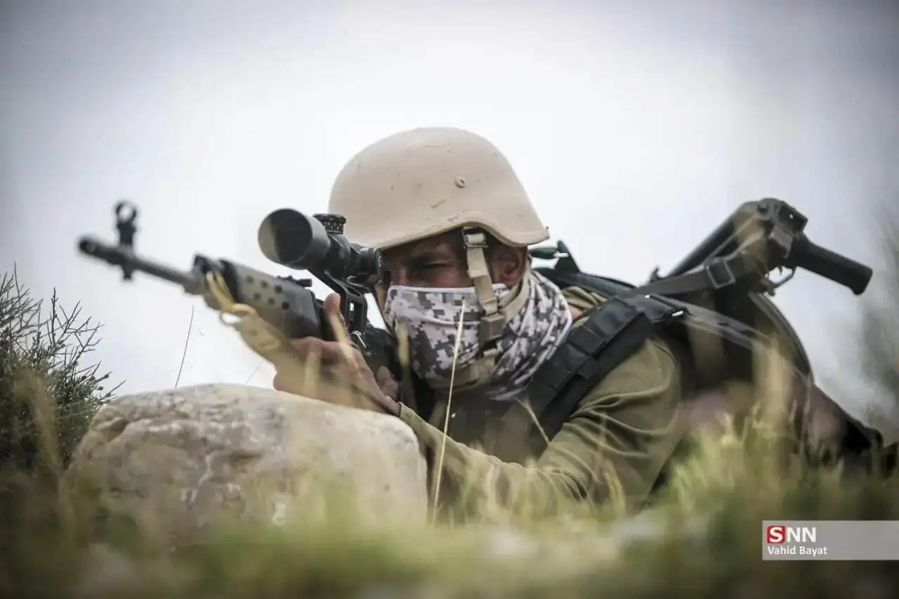 استقرار تکاوران ارتش در سواحل جنوب ایران+ عکس