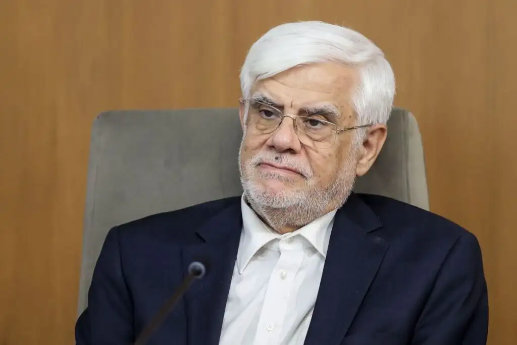 موضع جدید دولت درباره تنگه هرمز/ عارف بر نقش ایران تأکید کرد