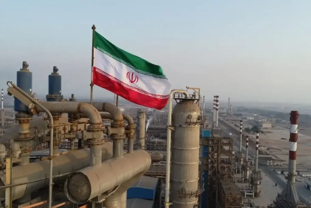 ادعای عجیب درباره محاصره دریایی ایران توسط آمریکا / بلومبرگ فاش کرد