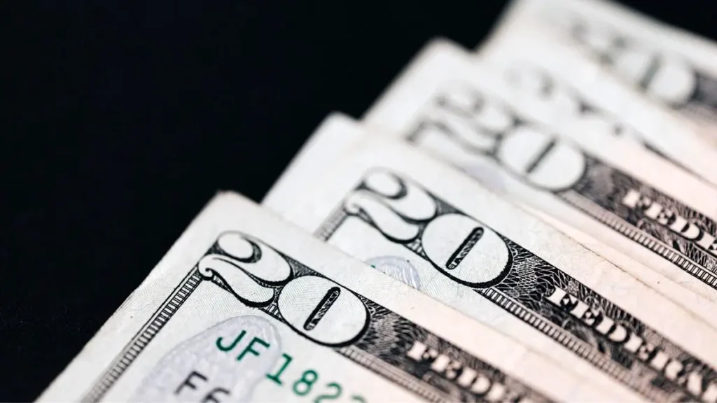 قیمت دلار امروز چهارشنبه 2 اردیبهشت 1405؛ ادامه مسیر افزایشی دلار