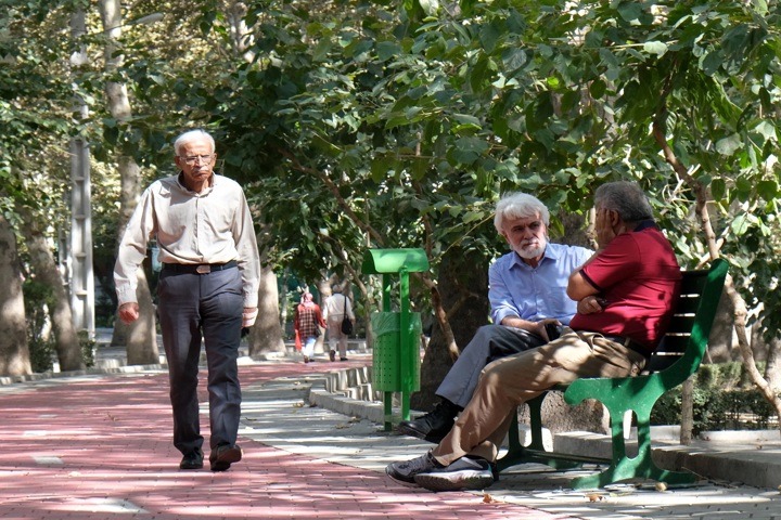 خبر مهم برای بازنشستگان؛ حقوق خرداد بازنشستگان با افزایش و معوقات پرداخت می‌شود یا نه؟