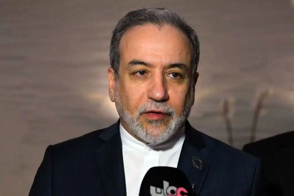 پاسخ محکم عراقچی به امارتی‌ها/ مظلوم‌نمایی نکنید