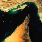 طرح ویژه وزارت اقتصاد برای مدیریت تنگه هرمز / ایران بیمه نامه‌های دریایی ارائه می‌کند
