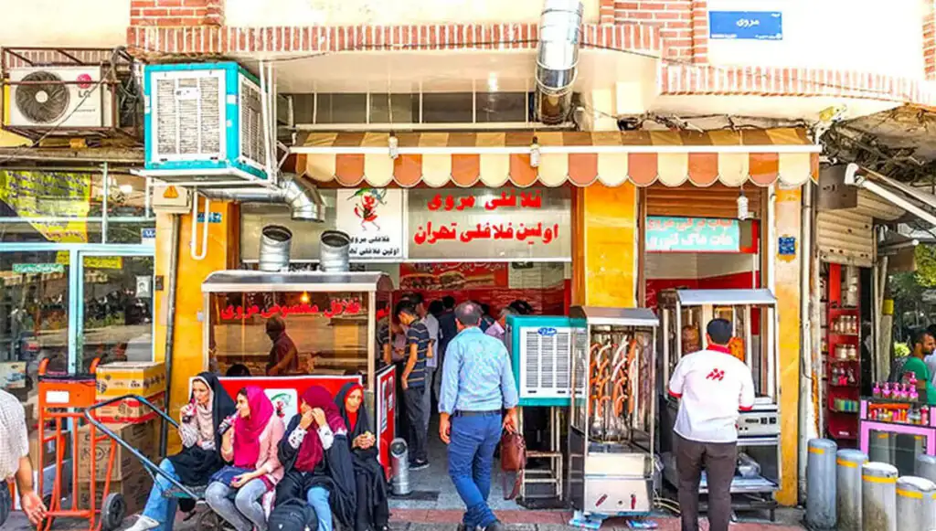 این شما و این جانشین ارزان ساندویچ فلافل در ایران!