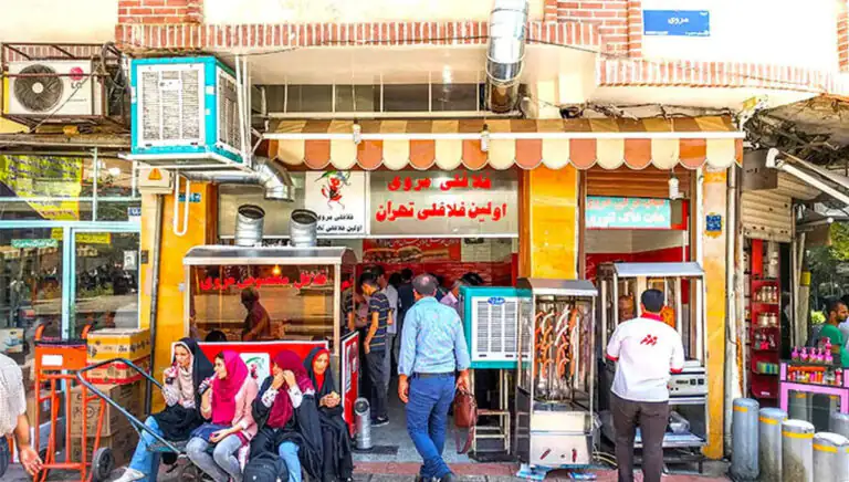 این شما و این جانشین ارزان ساندویچ فلافل در ایران!
