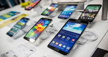 بازار موبایل قفل شد؛ نه خریداری هست و نه فروشنده/ قیمت موبایل بالا رفت
