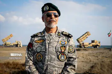 جزئیات جدید از اقدامات خلبانان F۱۴ و F۵ در جنگ اخیر به روایت دریادار سیاری/ سرنوشت خلبانان سوخو ۲۴ چه شد؟