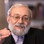 انتقاد جواد لاریجانی از لجبازی و ترک مسئولیت برخی برابر نظر رهبری/ جنگ و صلح از اختیارات رهبری است/ اصرار بر طرح‌های مغایر با نظر رهبری خلاف قانون است