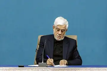 ادامه ماجراهای ستاد فضای مجازی دولت پزشکیان/ عارف از بازگشایی اینترنت دفاع کرد + جزئیات