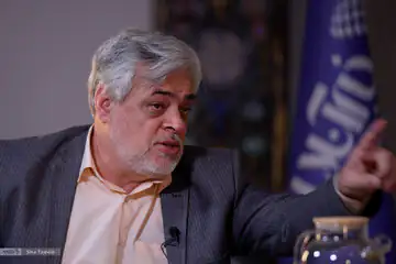 تشریف ببرند نان و ماست‌شان را بخورند!/ انتقاد محمد مهاجری از طراحان طرح سه فوریتی تنگه هرمز در مجلس