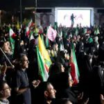 هشدار تندروزنامه اصولگرا:تجمعات شبانه دچار فتنه شده و میدان به دست نفاق افکنها افتاده/ خواستار انحلال شعام و خراب کردن وزارت خارجه برسر مسئولانش هستند