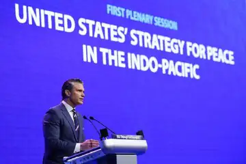 ادعای هگست: آمریکا انتظار دارد امروز توافق را با ایران امضا کند