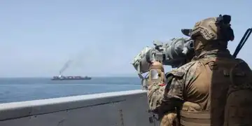 مقام آمریکایی: باید فورا به جنگ پرهزینه علیه ایران پایان دهیم