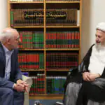 آیت الله سبحانی در دیدار حاجی میرزایی: همه باید پشتیبان مذاکرات و تابع نتیجه آن هم باشیم/ با مسئولان گذشته نظام هم مشورت و مذاکره کنید