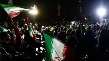 این همه هیاهو برای یک تجمع صدنفره علیه قالیباف و عراقچی؟/ هم پایداریچی ها آمدند، هم جلیلی چی ها، هم دولت سیزدهمی ها