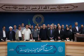 پزشکیان: تصمیم‌ درباره جنگ و مذاکره بر عهده رهبری و شعام است/ اولویت دولت کاهش فشارهای اقتصادی است