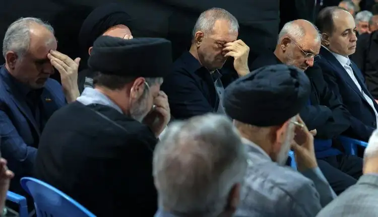 6429967 پزشکیان در مراسم گرامیداشت شهید خطیب + عکس